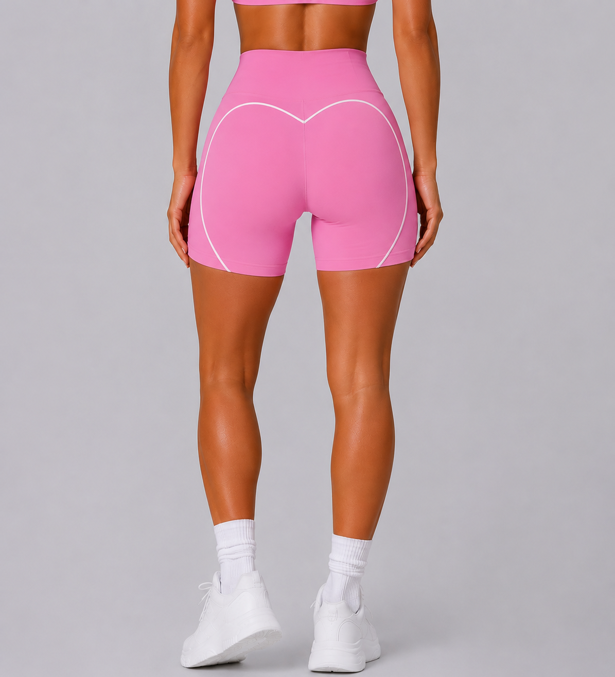 Contour Heart Short